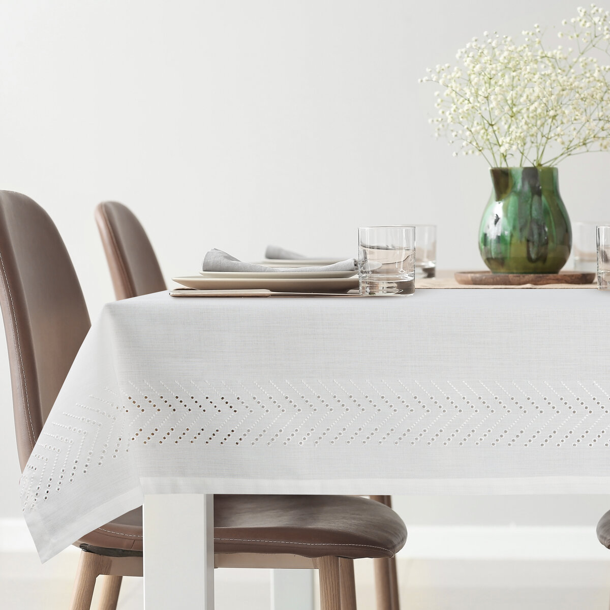 obrus na stół o wymiarach 90x160 cm