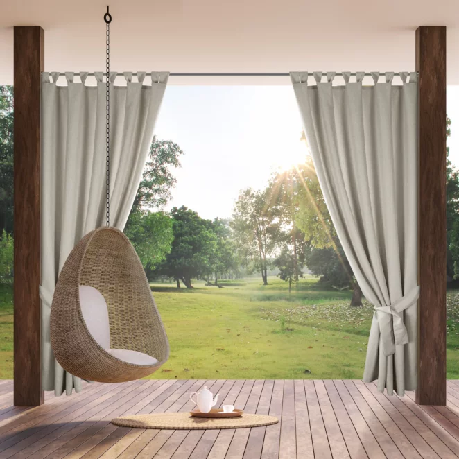 Zasłona beżowa z wodoodpornej tkaniny idealna do ogrodu i na taras 155x220 cm szelki/rzep GARDEN Eurofirany