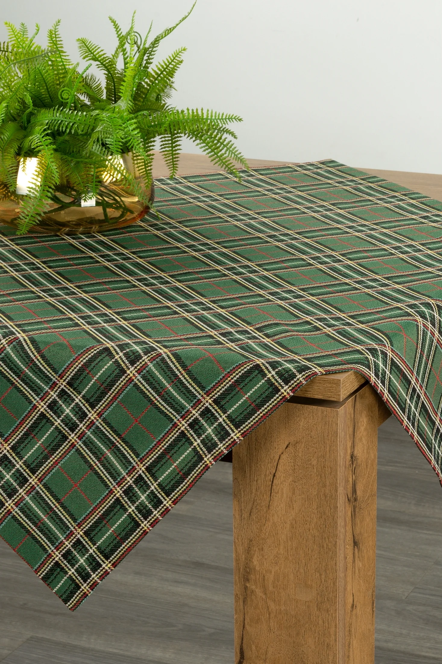 Bieżnik na stół ciemnozielony 85x85 cm gobelinowy LOOK świąteczny w kratę