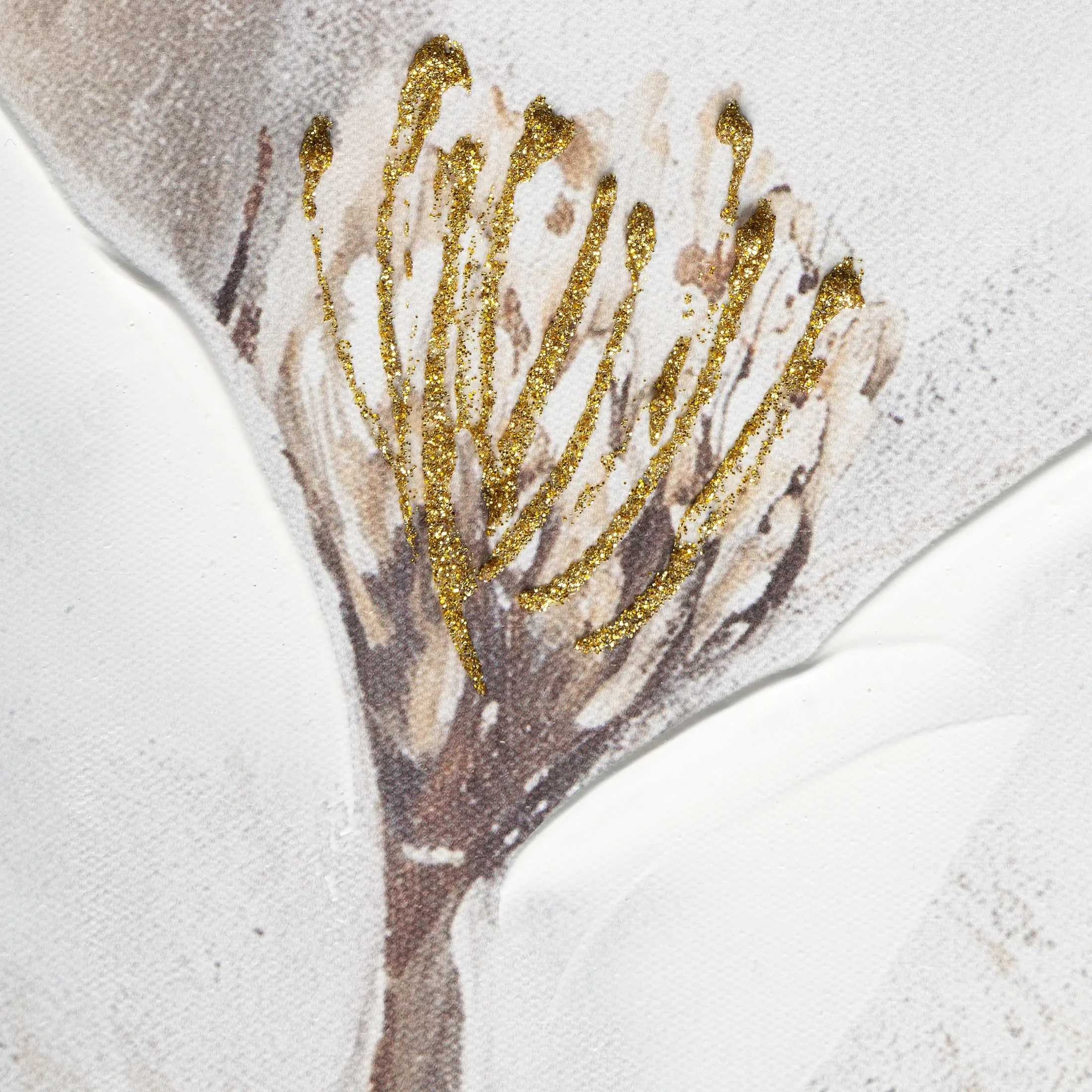 Obraz kremowo, beżowy ręcznie malowane magnolie na płótnie z błyszczącymi akcentami 70x140 cm Eurofirany