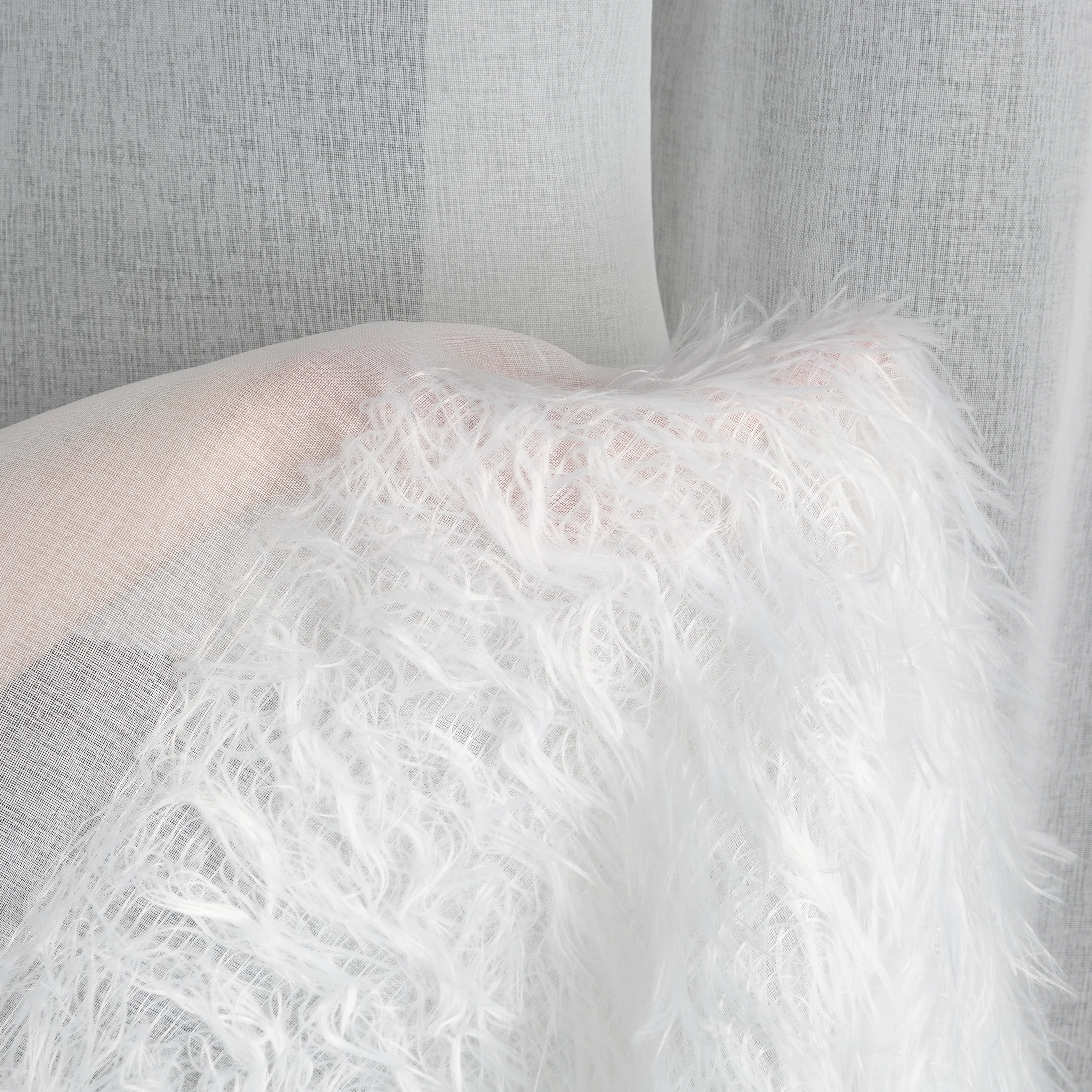 Firana biała z etaminy zdobiona pasem połyskującym moherową nicią 140x250 cm przelotka MARGARET 2 Eurofirany