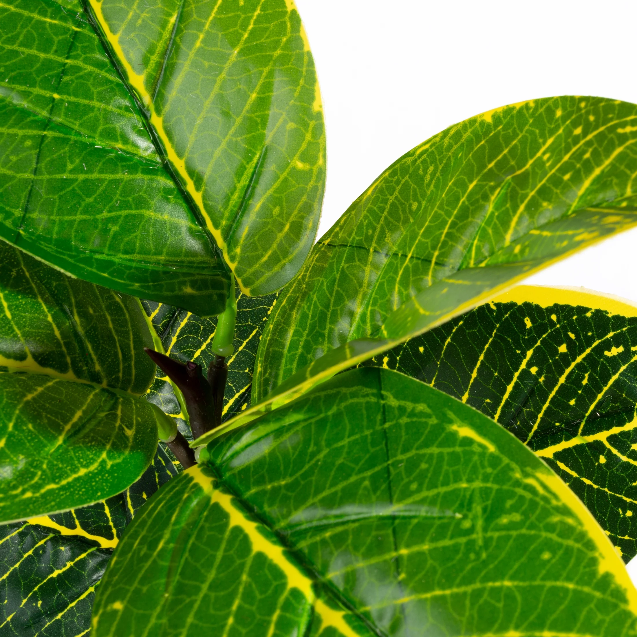 Kwiat sztuczny zielony o ozdobnymi liściach 40 cm