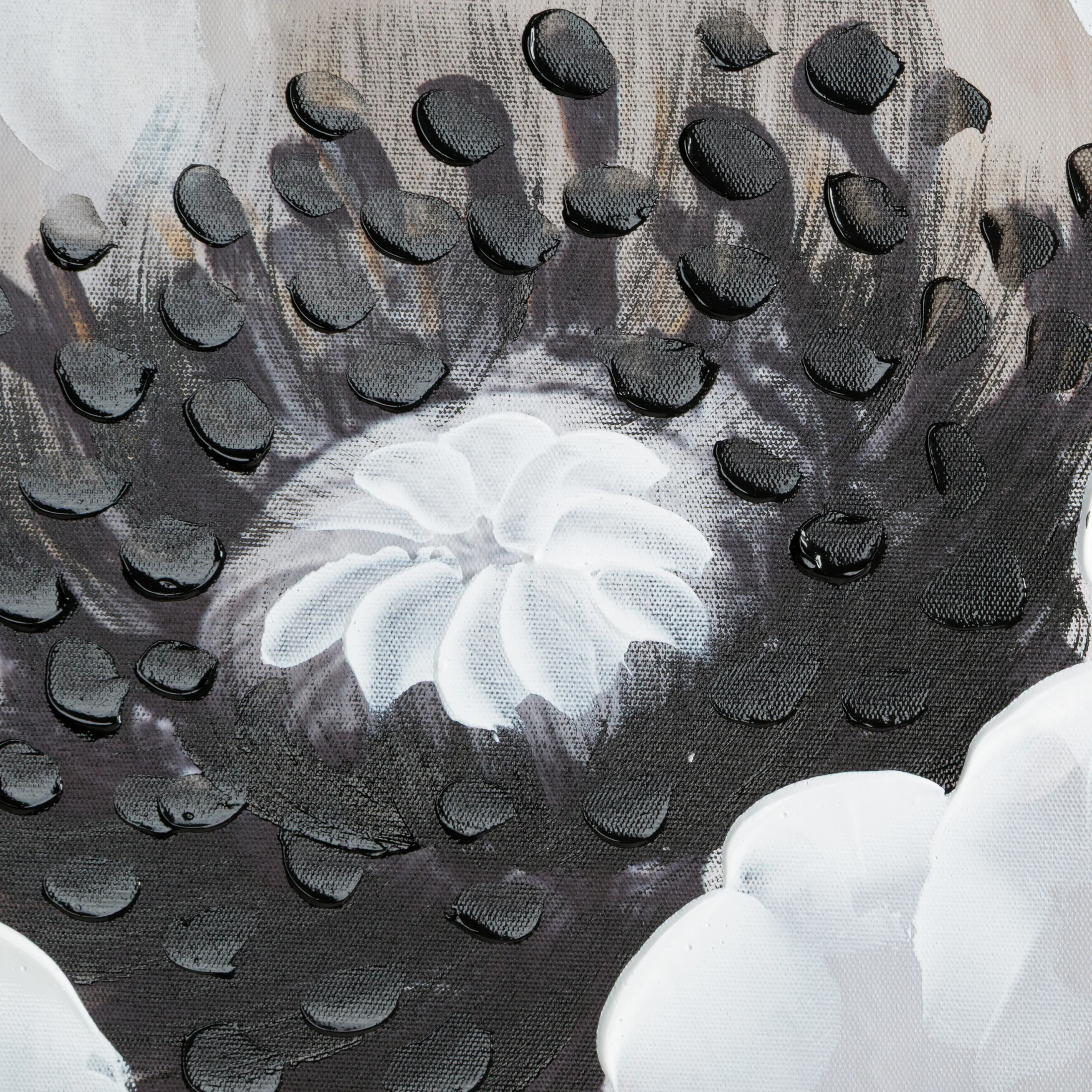 Obraz kremowo, czarny ręcznie malowany na płótnie kwiat 60x60 cm Eurofirany