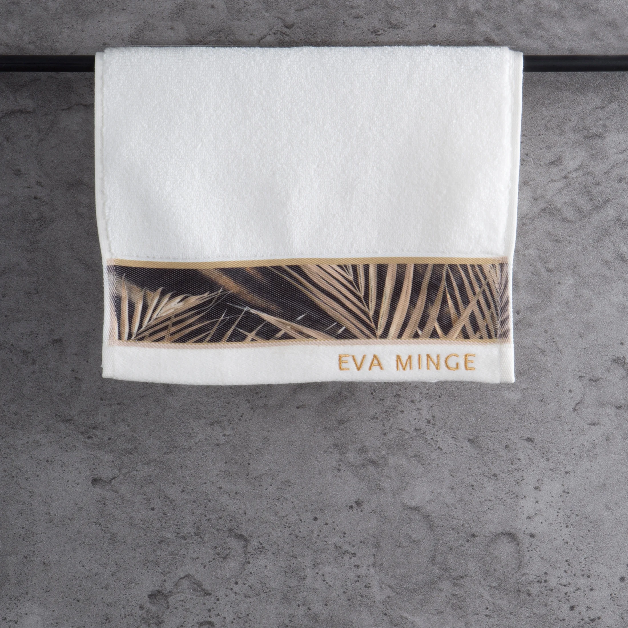 Ręcznik do rąk 30x50 cm bawełniany kolor biały,beżowy z designerską bordiurą 500 g/m2 Eva Minge Eurofirany