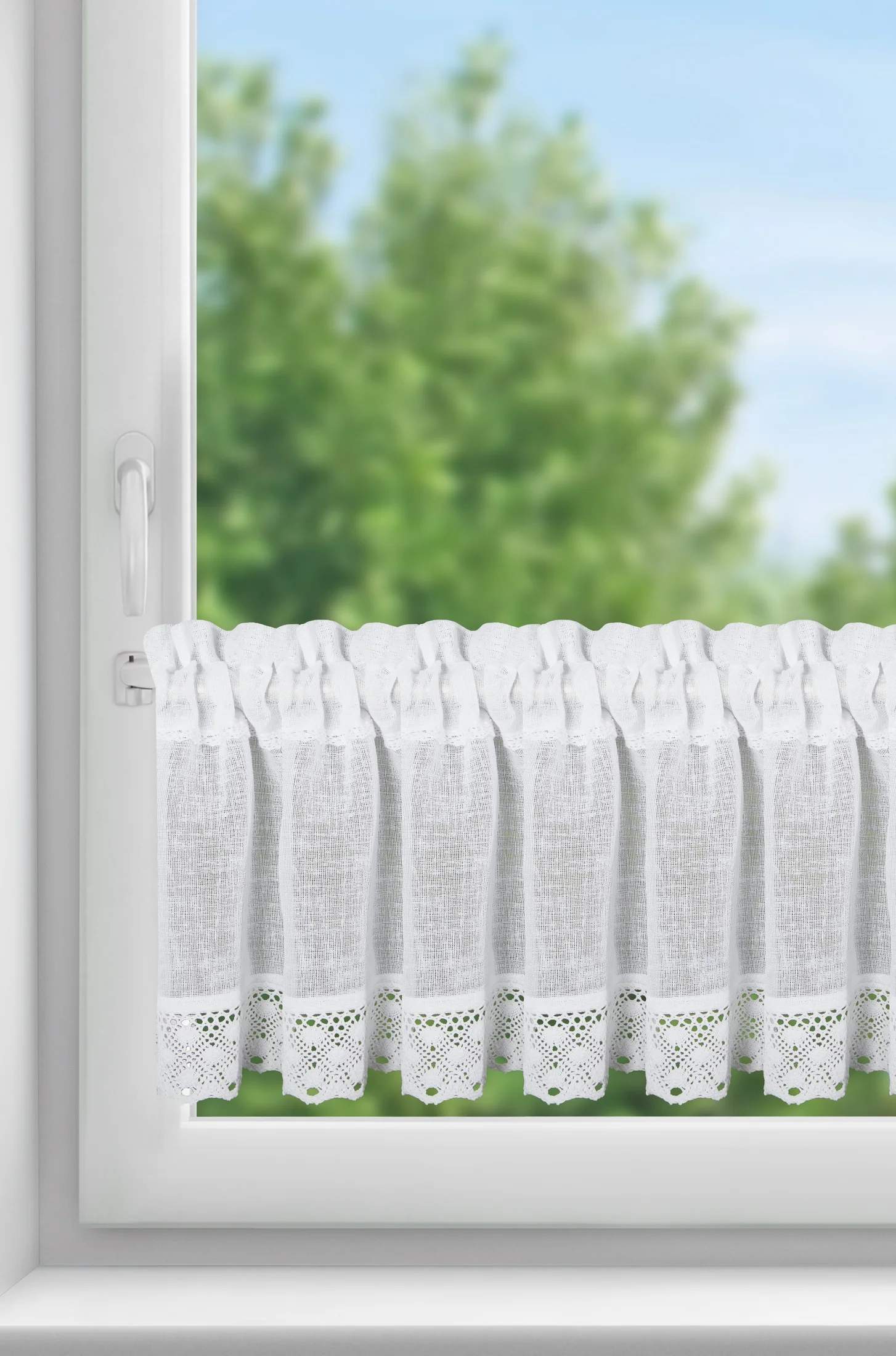 Zazdrostka biała z etaminy zdobione szeroką koronką, styl rustykalny 150x30 cm tunel LISA Eurofirany