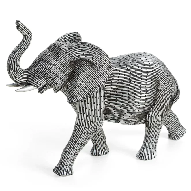 Figurka srebrna w kształcie słonia z metaliczną geometryczną strukturą 27x10x21 cm ZURI Eurofirany