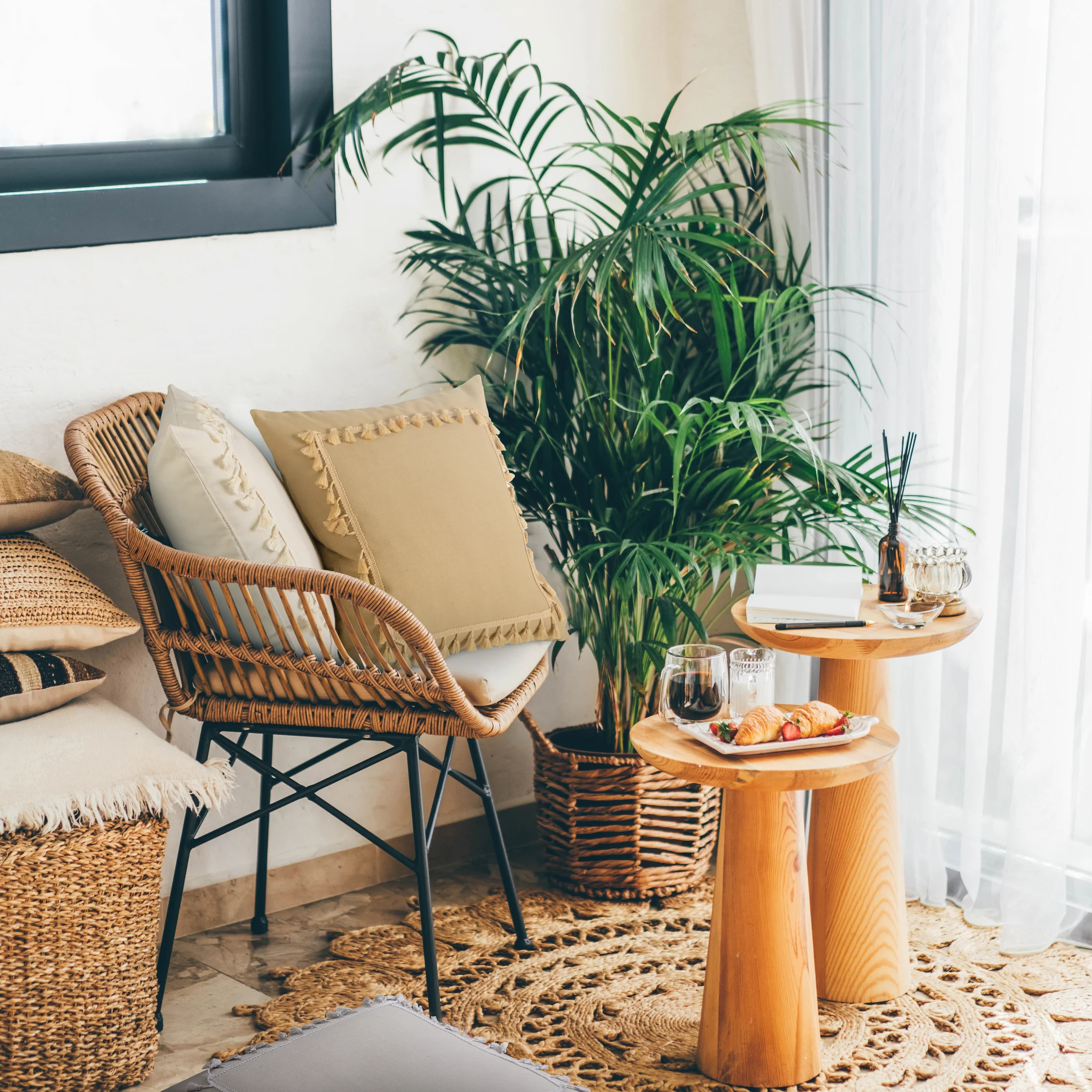 Poszewka na poduszkę 45x45 cm z bawełny dekorowana ozdobną pasmanterią szara BOHO Eurofirany