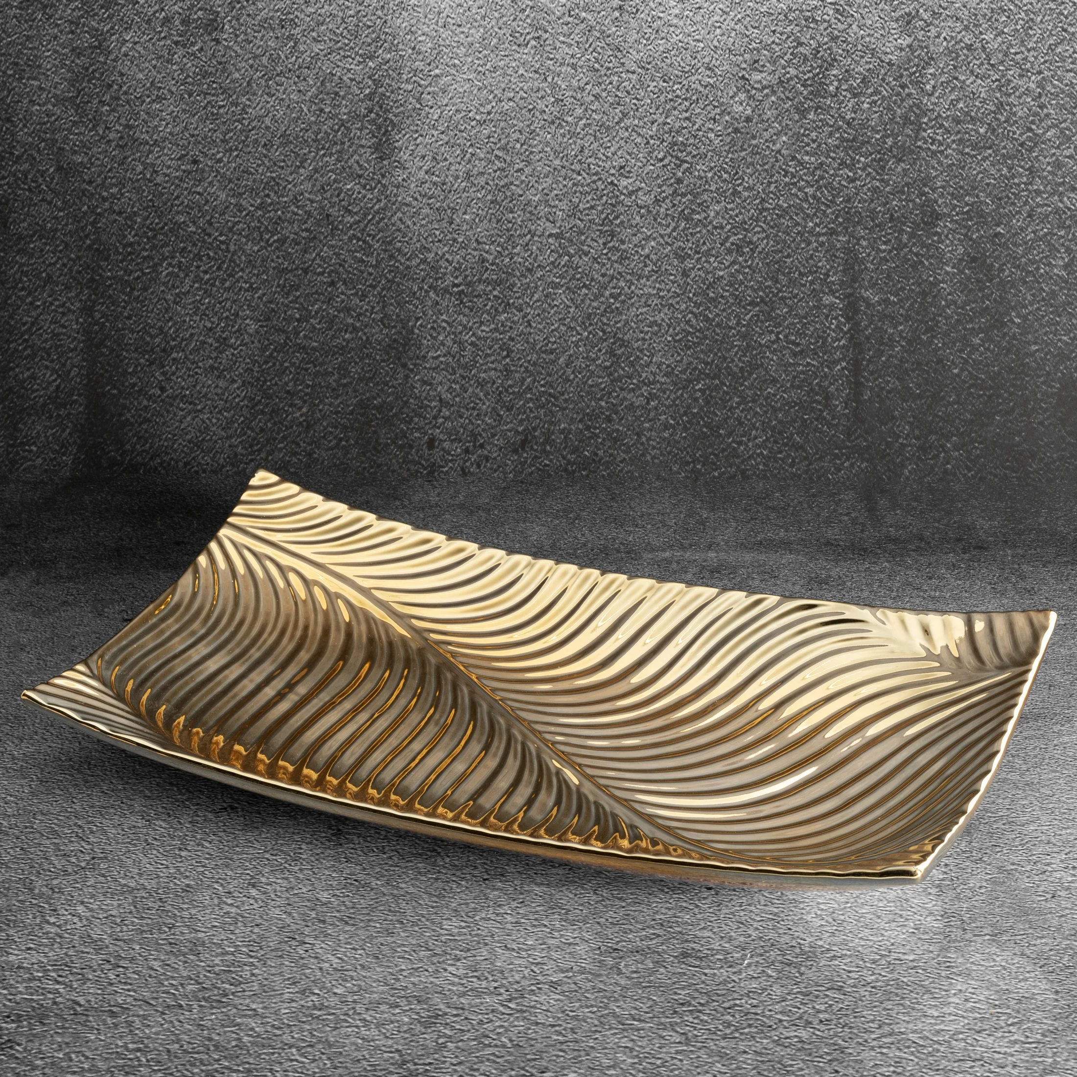 Patera ceramiczna dekoracyjna złota z wytłaczanym wzorem prostokątna złota 45x25x8 cm SENA Eurofirany