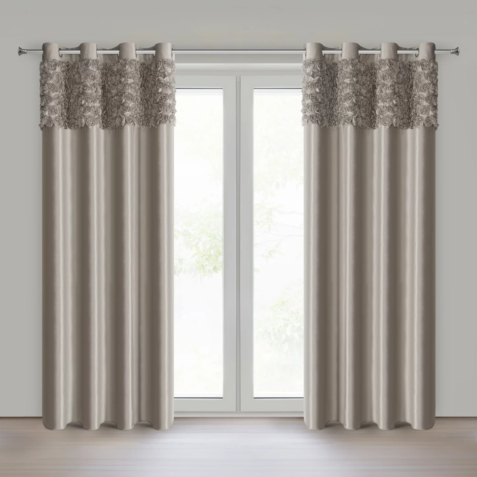 Zasłona beżowa z welwetu zdobiona aplikacją 3D róż 140x250 cm przelotka - ROSES Eva Minge Eurofirany