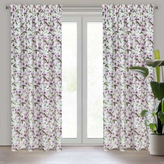 Zasłona biało, fioletowa z motywem kwiatowym z welwetu 140x270 cm taśma ARLETA Eurofirany