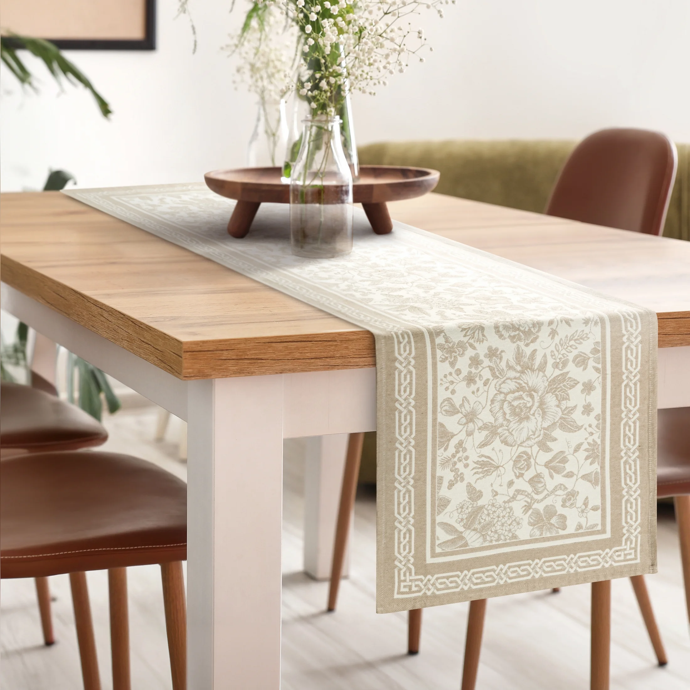 Bieżnik na stół beżowo-kremowy 40x135 cm z motywem roślinnym JARA Eurofirany