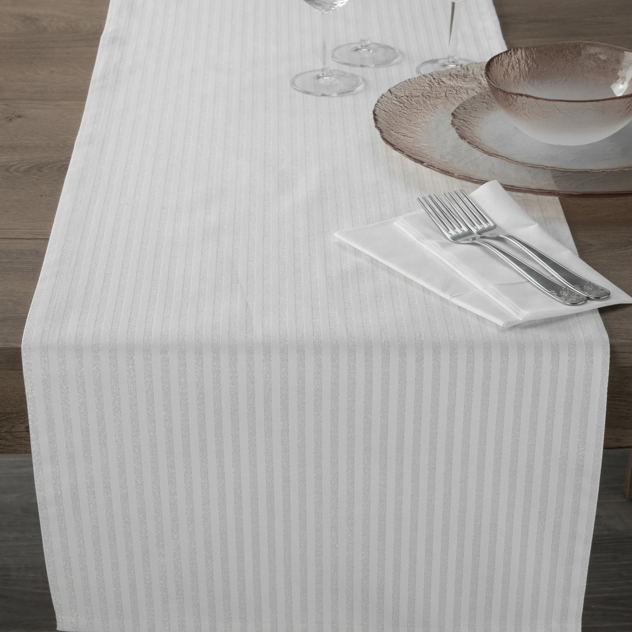 Bieżnik na stół srebrny 40x180 cm z żakardowej tkaniny FLASH w prążki przetykane srebrną nicią