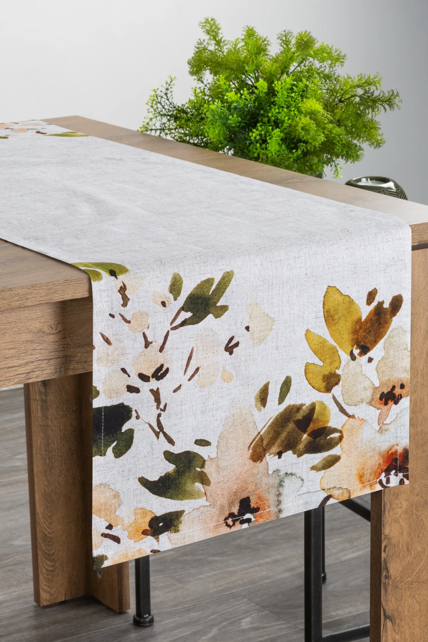 Bieżnik dekoracyjny ecru NATURA 3 zdobiony na brzegach wzorem roślinnym 40x140 cm Eurofirany