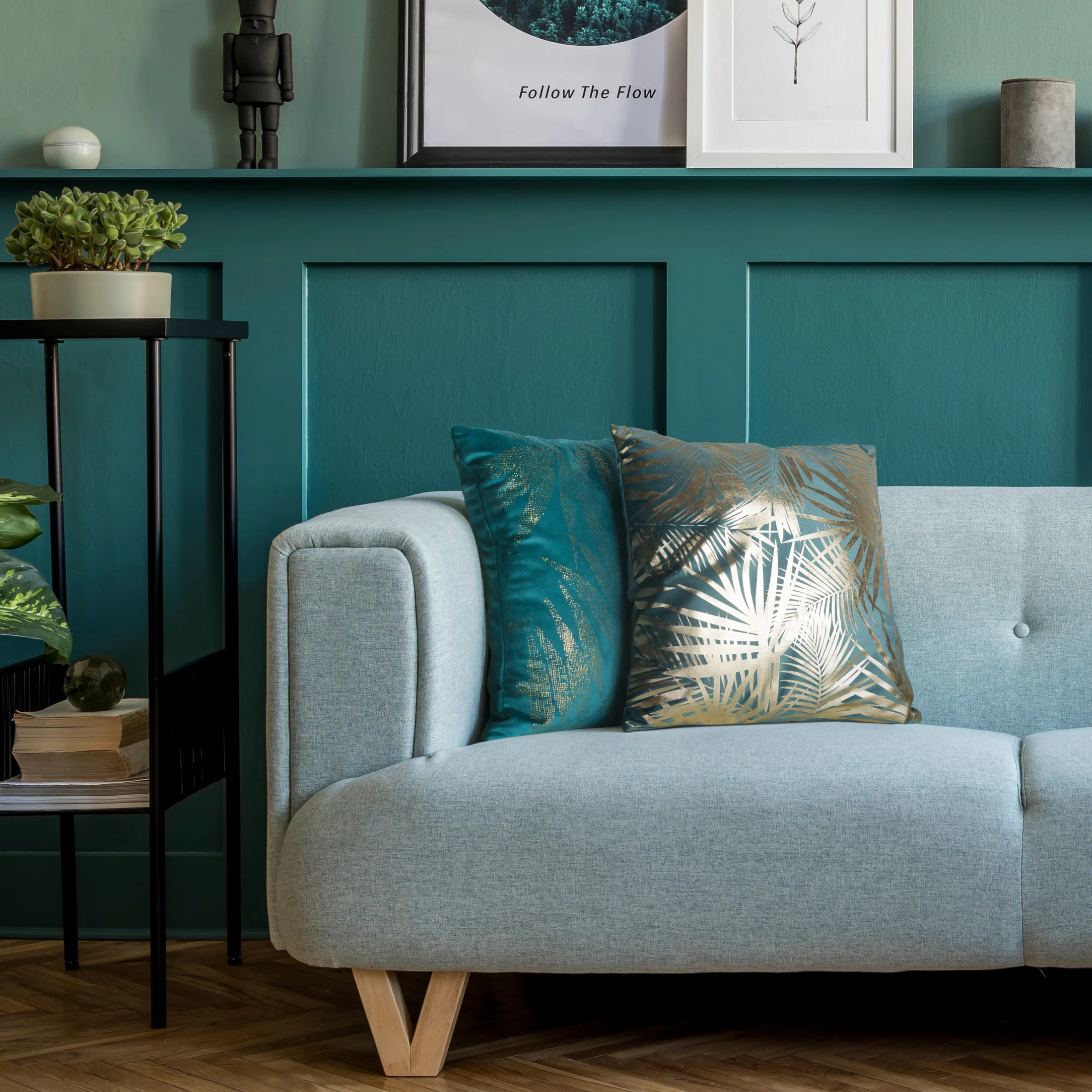 BLINK 6 ZIELONA POSZEWKA Z WELWETU W ZŁOTY WZÓR LIŚCI PALMOWYCH 45x45 cm EUROFIRANY