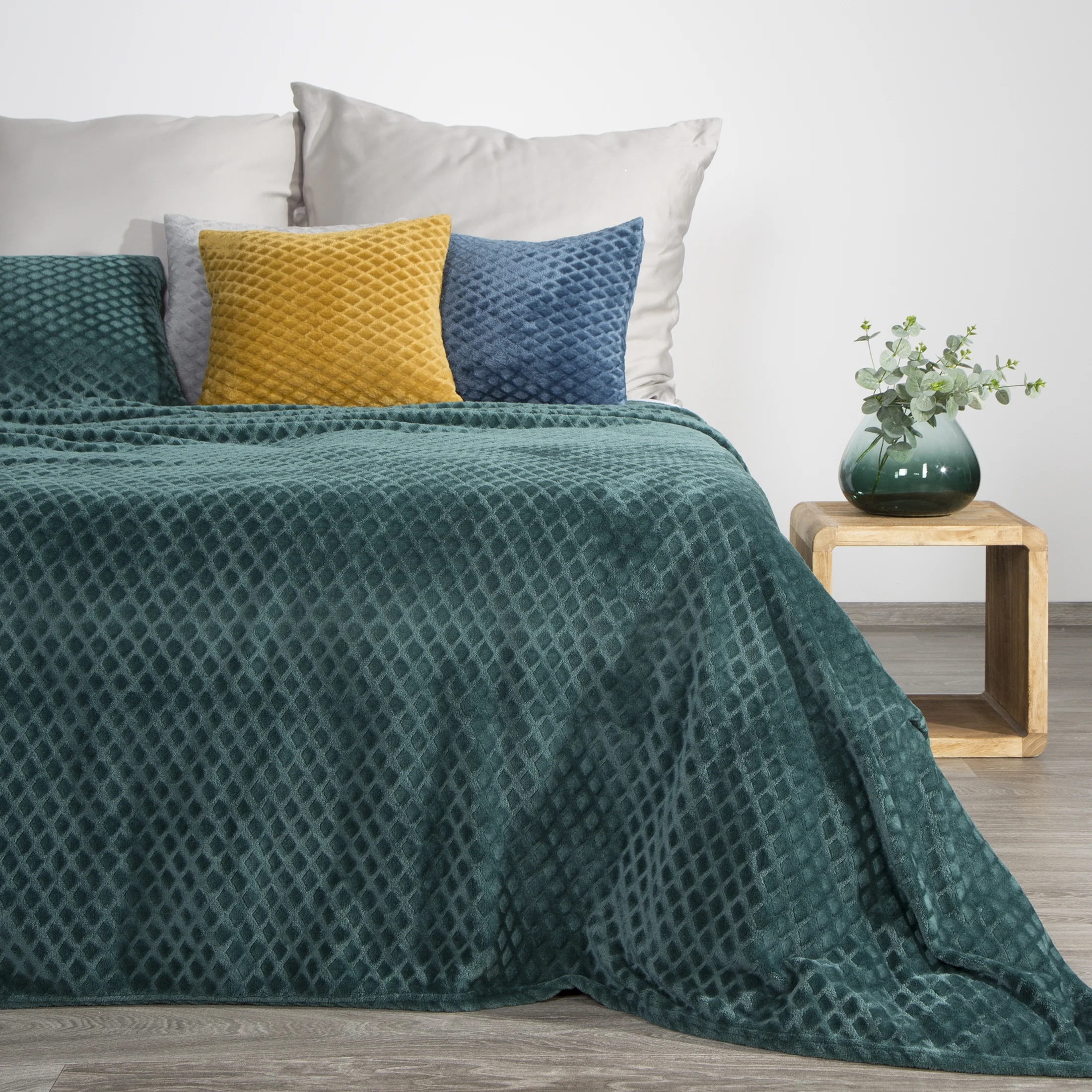 Poszewka na poduszkę 40x40 cm typu flano miękka w dotyku z geometrycznym efektem 3D niebieska BELA DESIGN 92 Eurofirany