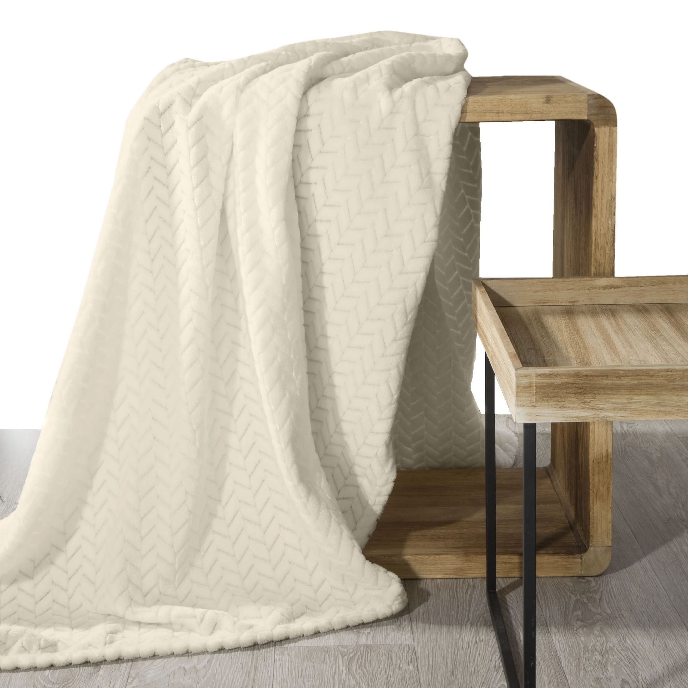 Koc 220x200 cm beżowy miękki w dotyku z wytłaczanym wzorem CINDY DESIGN 91 Eurofirany
