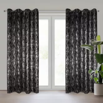 Zasłona czarno, srebrzysta zdobiona błyszczącym wzorem z tkaniny zaciemniającej 140x250 przelotka ELISE Eurofirany