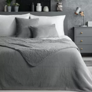 Narzuta dwustronna z przyjemnego futerka i tkaniny barankowej srebrna 220x240 cm NINA Eurofirany Premium