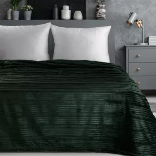 Koc 150x200 cm ciemnozielony, typu flano z wzorem 3D NINA Eurofirany