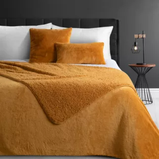 Narzuta dwustronna z przyjemnego futerka i tkaniny barankowej miodowa 220x240 cm NINA Eurofirany Premium