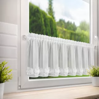 Zazdrostka biała z szyfonu zdobiona pasem róż 3D taśma marszcząca - ROSES- EVA MINGE Eurofirany