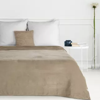 Koc  150x200 cm beżowy miękki i delikatny w dotyku jednokolorowy koc SIMPLE 1 Eurofirany