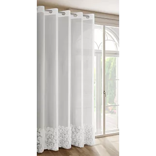 Zasłona biała zdobiona pasem aplikacji 3D róż 350x250 cm przelotka ROSES Eva Minge Eurofirany