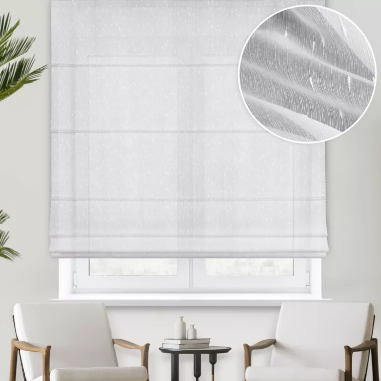 Roleta rzymska VANITA biała lekko połyskująca z efektem pogrubionynych nici, wykończona obciążnikiem