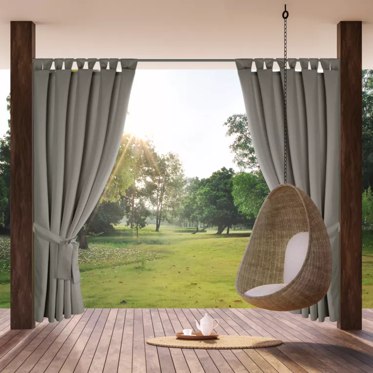 Zasłona srebrna z wodoodpornej tkaniny idealna do ogrodu i na taras 155x240 cm szelki/rzep GARDEN 2 Eurofirany