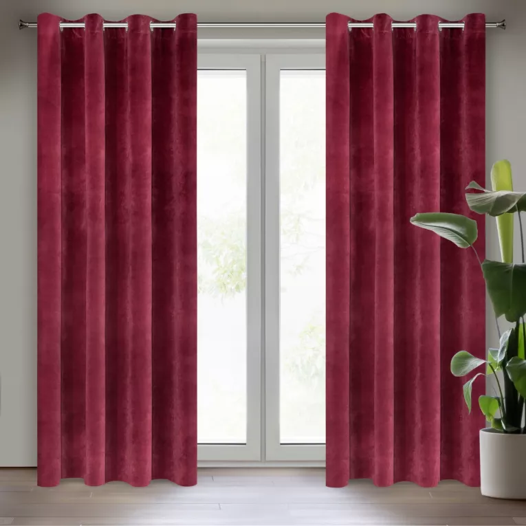 Zasłona bordowa z ekskluzywnego matowego welwetu 140x250 cm przelotka RIA Diva Line Eurofirany