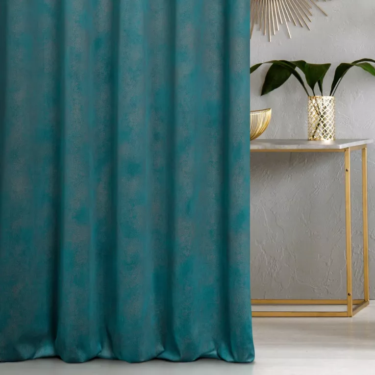 Zasłona szyta na tunelu LIBERTY turkusowa z miękkiej, welwetowej tkaniny z nakrapianym połyskującym nadrukiem