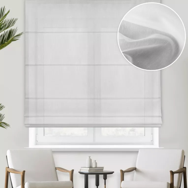Roleta rzymska biała półprzezroczysta, matowa, z tkaniny typu batyst o niestandardowej wysokości 340cm, wykończona obciążnikiem