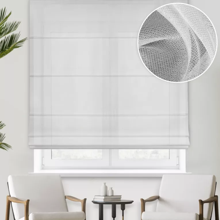 Roleta rzymska GIOVANNA kremowa z lekko połyskliwej miękkiej tkaniny o ciekawym splocie, wykończona obciążnikiem