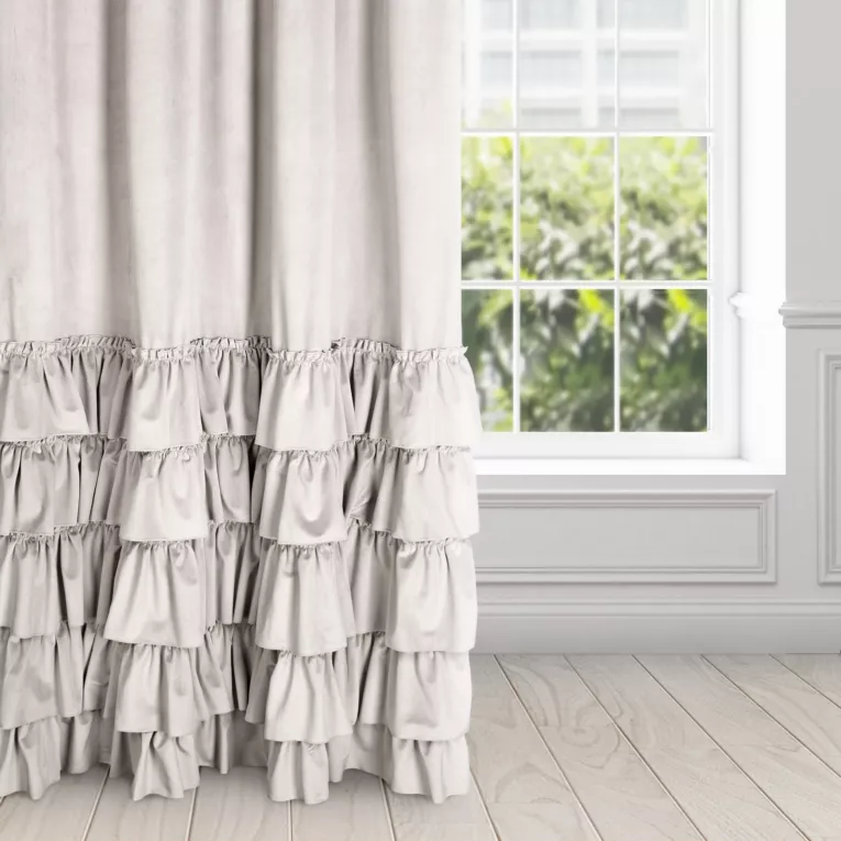 Zasłona beżowa z welwetu zdobiona falbanami 140x270 cm taśma CHARLOTTE Eurofirany