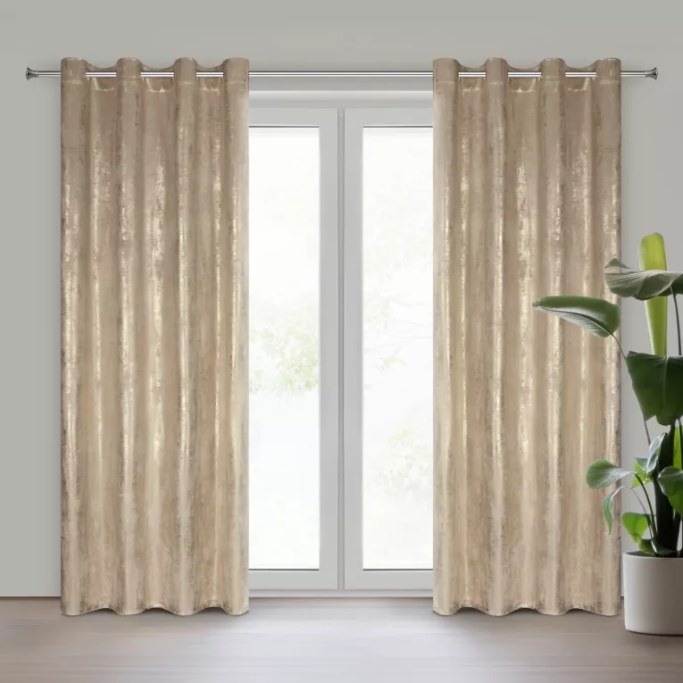 Zasłona beżowo, szampańska zdobiona błyszczącym przecieranym wzorem z welwetu 140x250 cm przelotka RENIA Eurofirany