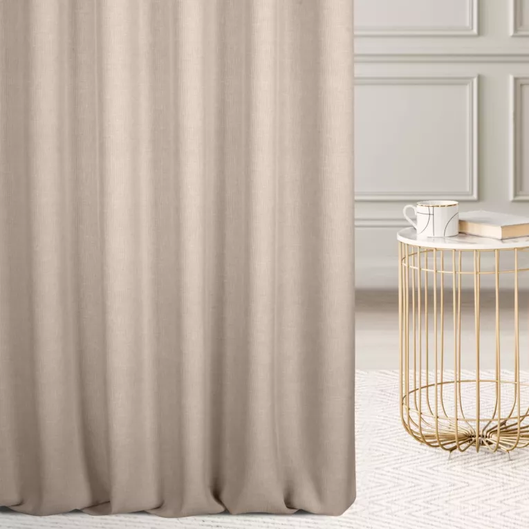 Zasłona szyta na taśmie fala beżowa z gładkiej, przyjemnej w dotyku tkaniny z efektem melanżu