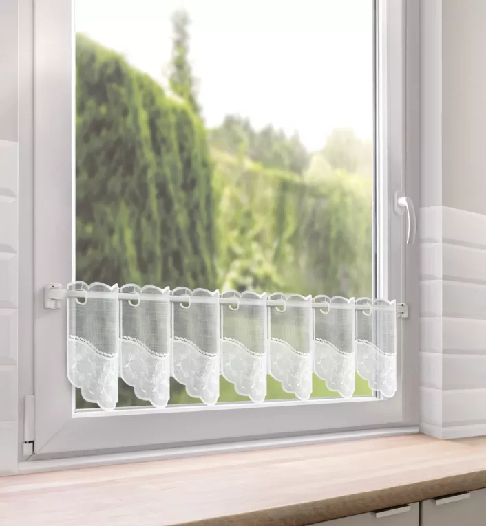 Tkanina firanowa zazdrostka z etaminy zdobiona haftem liści Eurofirany