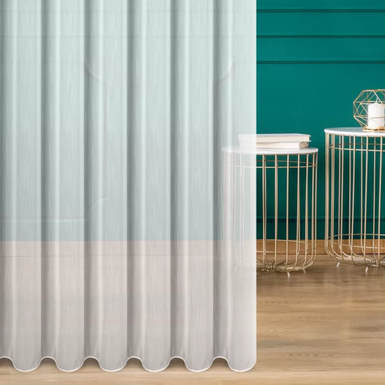 Firana szyta na przelotkach biała z gładkiej i delikatnej tkaniny typu KREPA, wykończona obciążnikiem