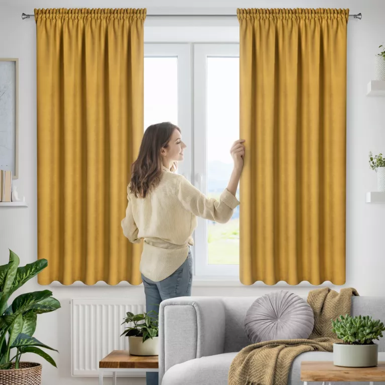 Zasłona musztardowa z tkaniny welurowej 140x140 cm tunel Dora Eurofirany