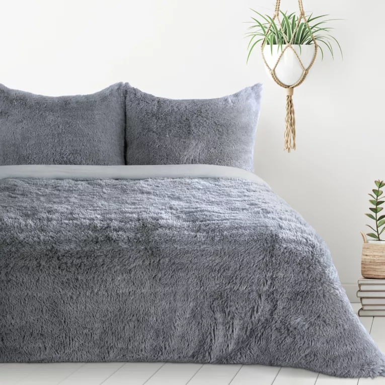 Pościel 220x200 cm z polaru kolor srebrny gładka TIFFANY Design 91 Eurofirany