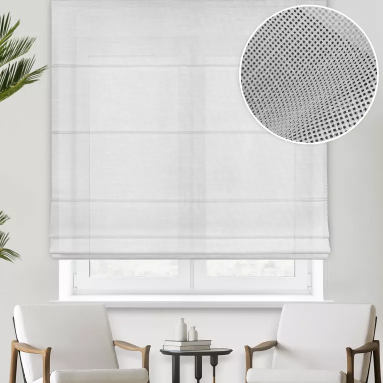 Roleta rzymska biała z tkaniny o naturalnym splocie, typu ETAMINA, wykończonej obciążnikiem