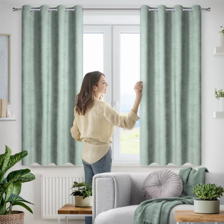 Zasłona miętowa z tkaniny welurowej 140x140 cm przelotka - Dora Eurofirany