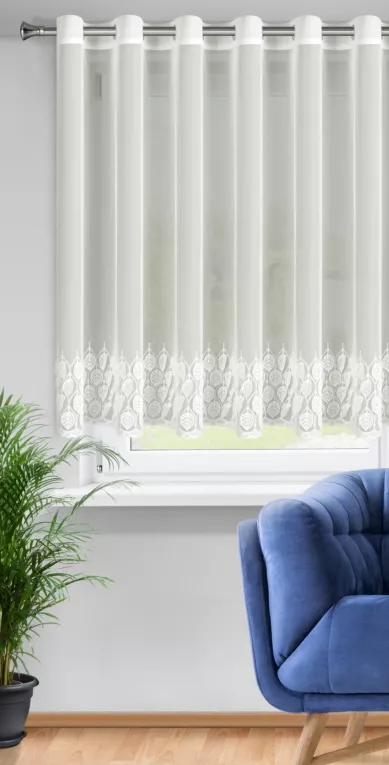 Firana kremowa z drobnej siateczki zdobiona ażurowym haftem 350x150 cm przelotka - NIRA Eurofirany