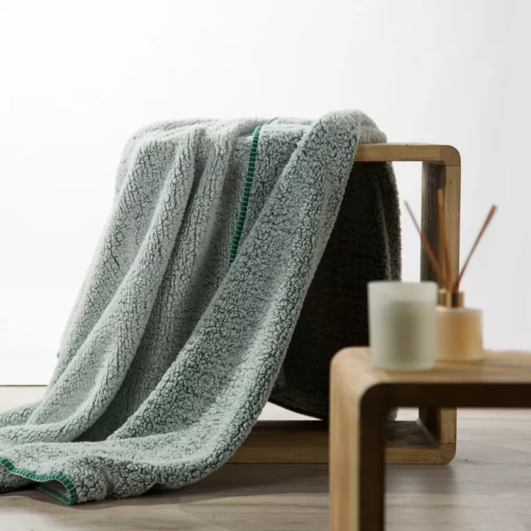 Narzuta, koc bukla na fotel 70x160 cm zielono, biały z miękkiej tkaniny KOALA EUROFIRANY PREMIUM