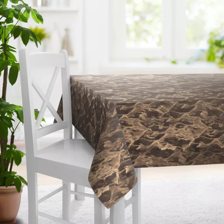 Obrus szyty ciemnobrązowo złocisty z tkaniny welwetowej ze złotym marmurkowym nadrukiem