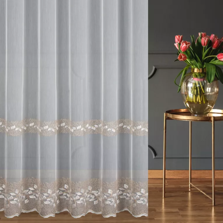 Tkanina firanowa typu aden z ozdobnym haftem Eurofirany