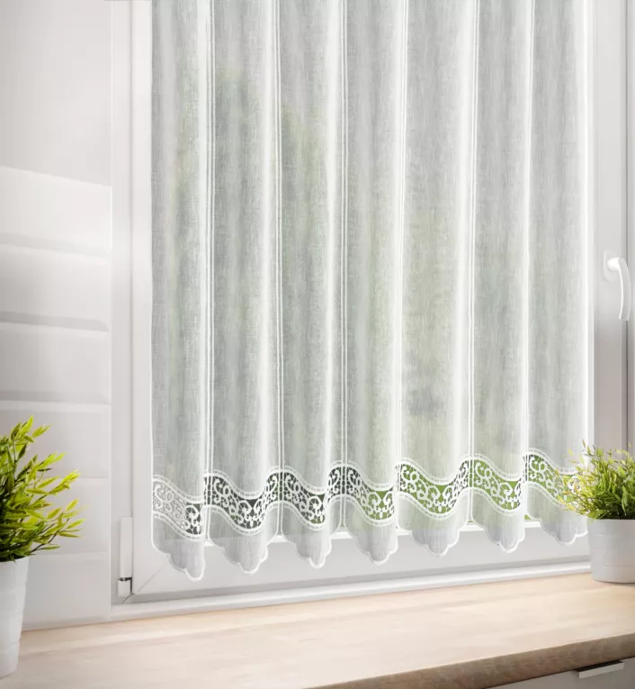 Tkanina firanowa zazdrostka z etaminy zdobiona ażurowym haftowanym wzorem Eurofirany