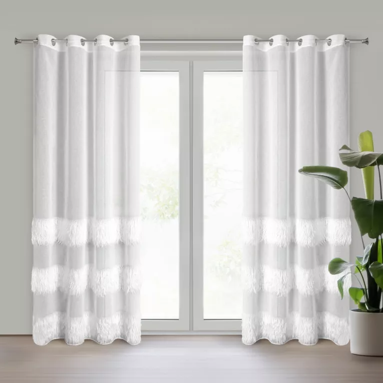 Firana biała z etaminy zdobiona moherową nicią wykończona trzema pasami 140x250 cm przelotka MARGARET 4 Eurofirany