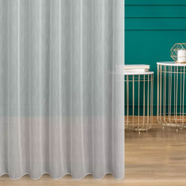 Firana szyta na flexach biała matowa z efektem pionowych prążków, wykończona obciążnikiem