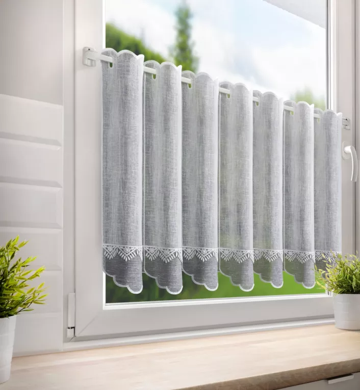 Tkanina firanowa zazdrostka z etaminy zdobiona haftem Eurofirany